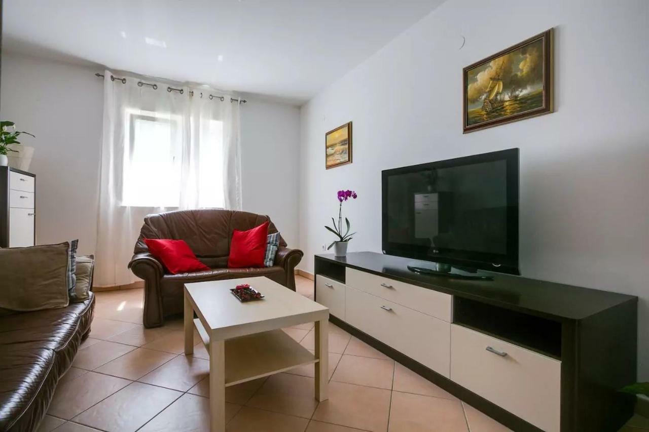 Apartment Vitalia 2+2 Poreč Exteriör bild