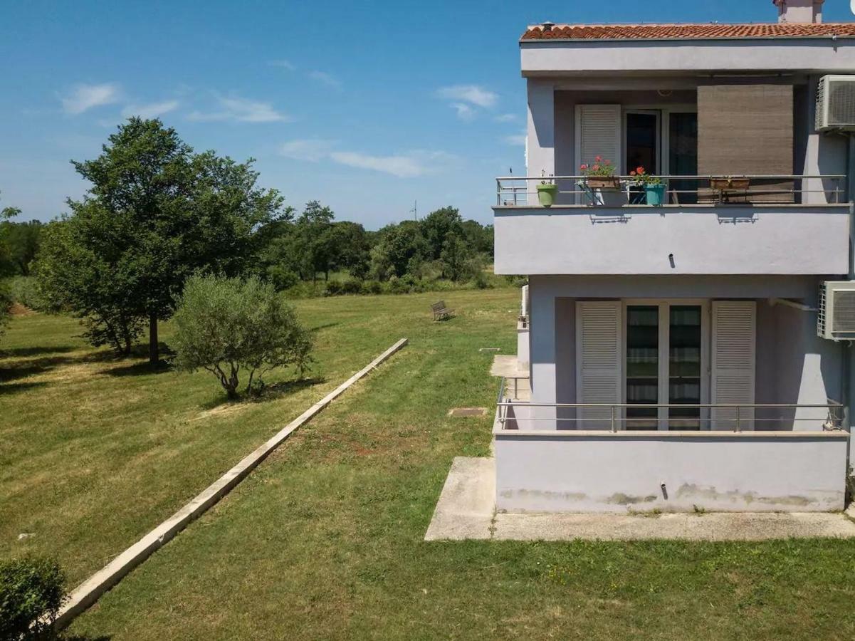 Apartment Vitalia 2+2 Poreč Exteriör bild