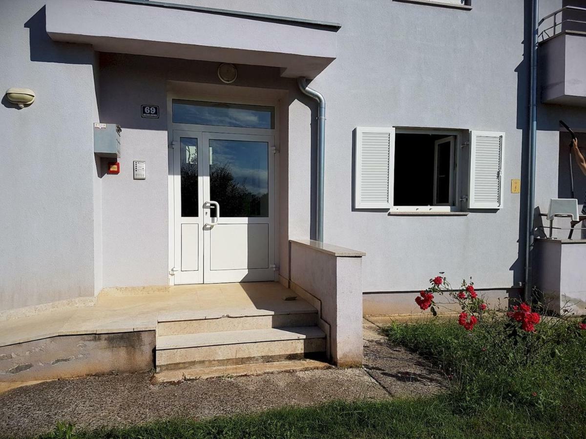 Apartment Vitalia 2+2 Poreč Exteriör bild